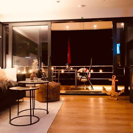 Floatinghouse Caliene - Lp9